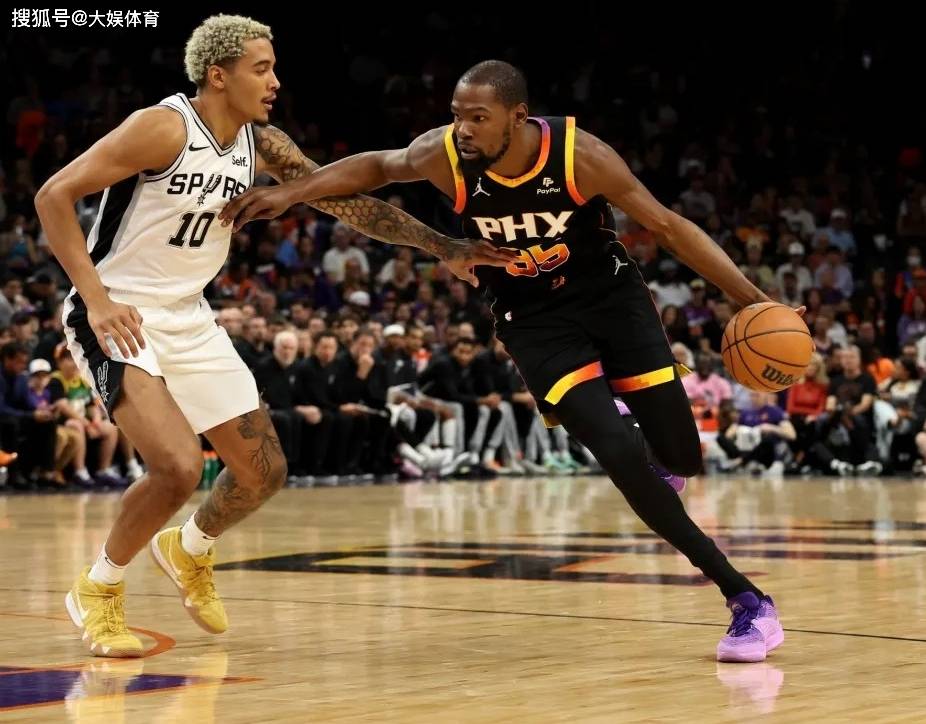 夺冠引发热议！，杜兰特在雄鹿比赛中出色发挥全场沸腾不已的简单介绍星空体育官方投注